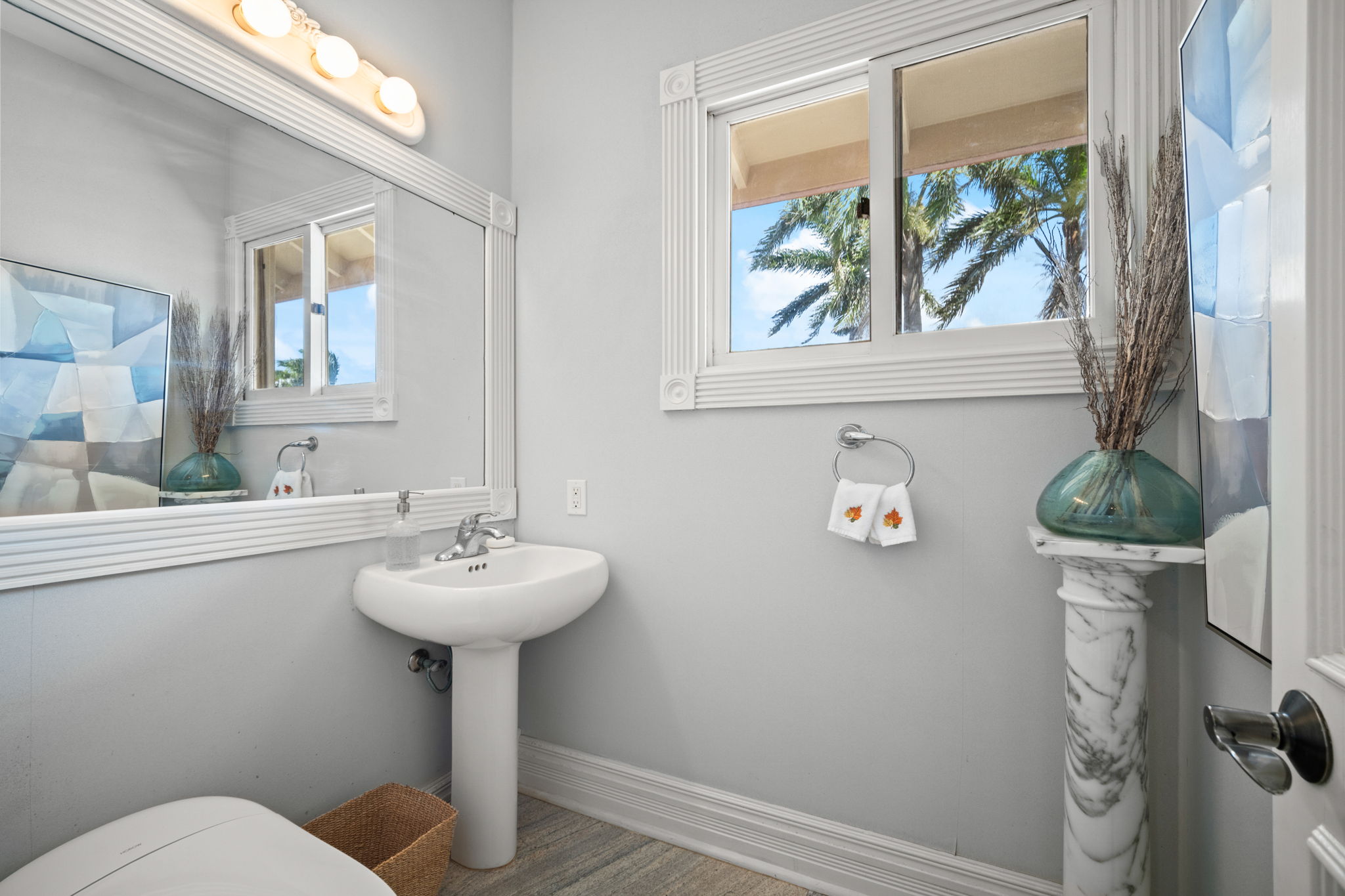 Powder room