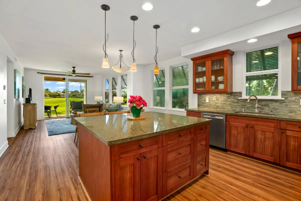 2611 Kiahuna Plantation Drive — Luxury Interior