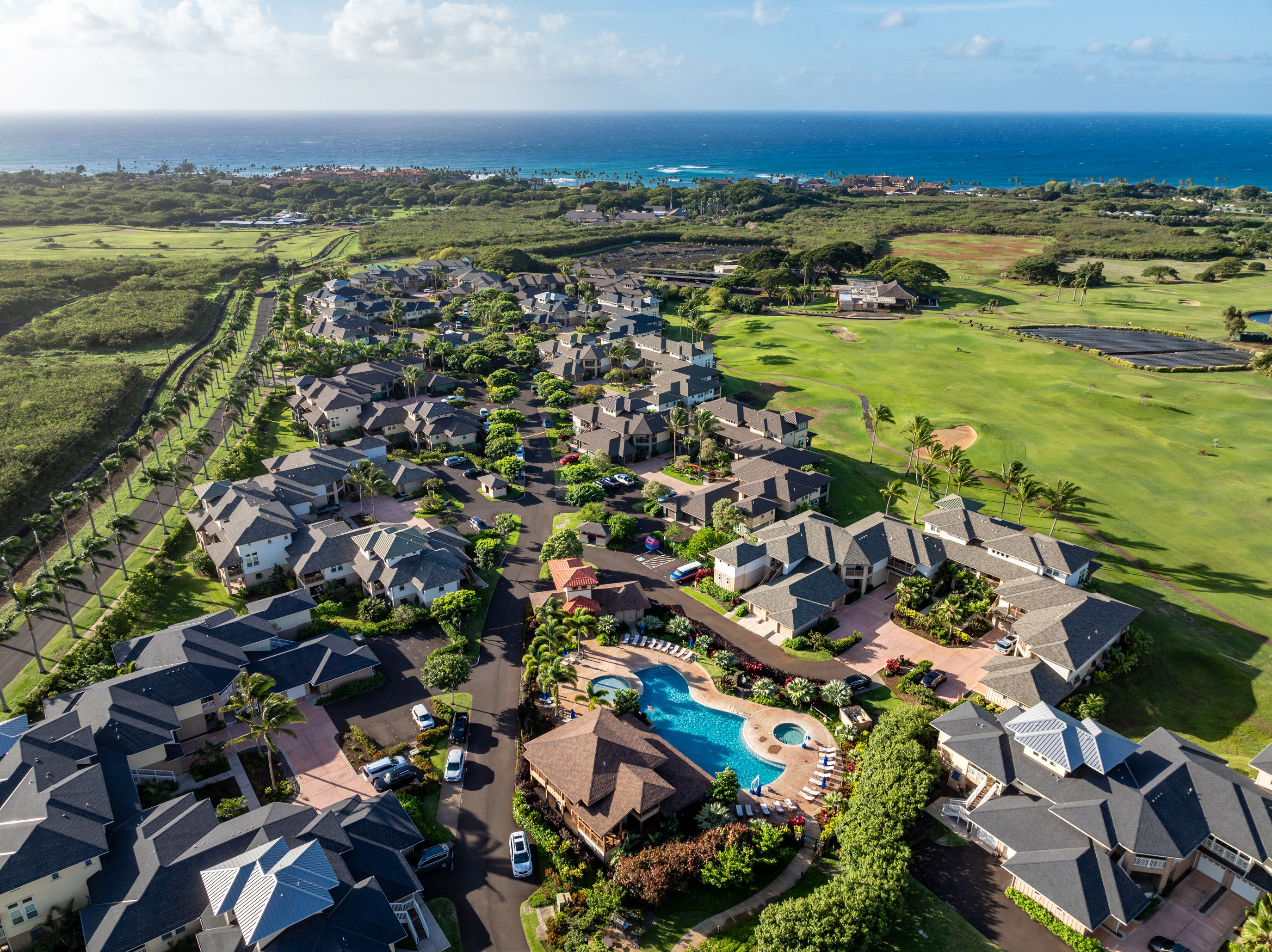 Pili Mai resort pool and spa